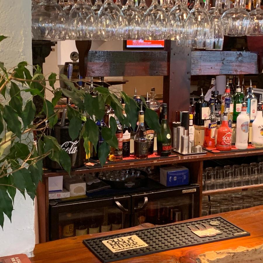 Churchills Inn & Rooms Bowness-on-Windermere Extérieur photo