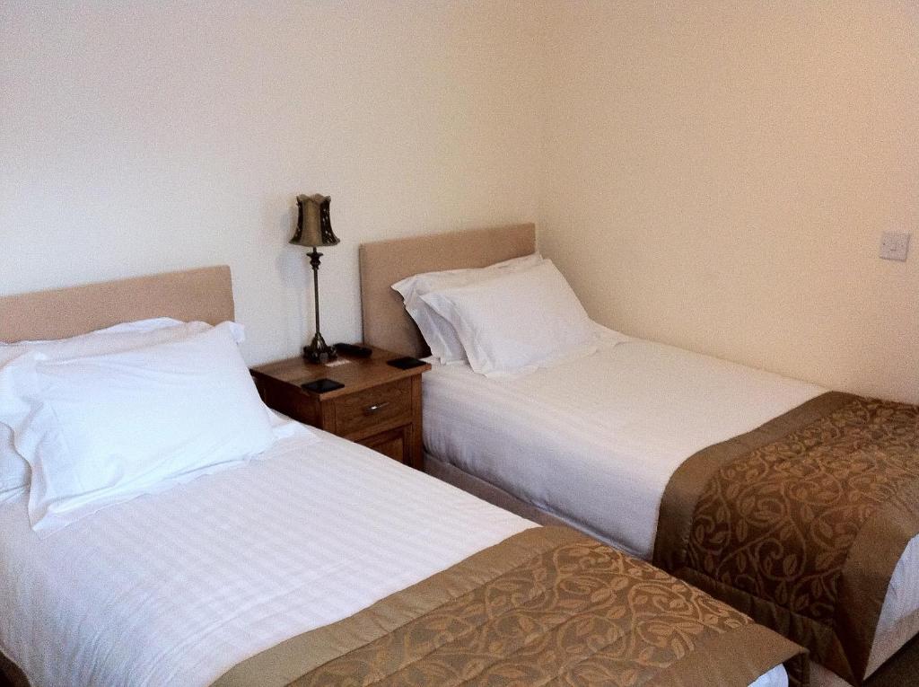 Churchills Inn & Rooms Bowness-on-Windermere Chambre photo